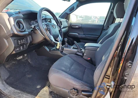 2016 Toyota Tacoma Double Cab z USA, uszkodzony, nr VIN 5TFCZ5AN3GX021209